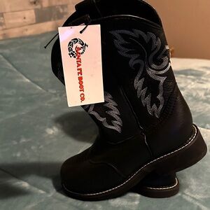 Black round toe Santa Fe western boots